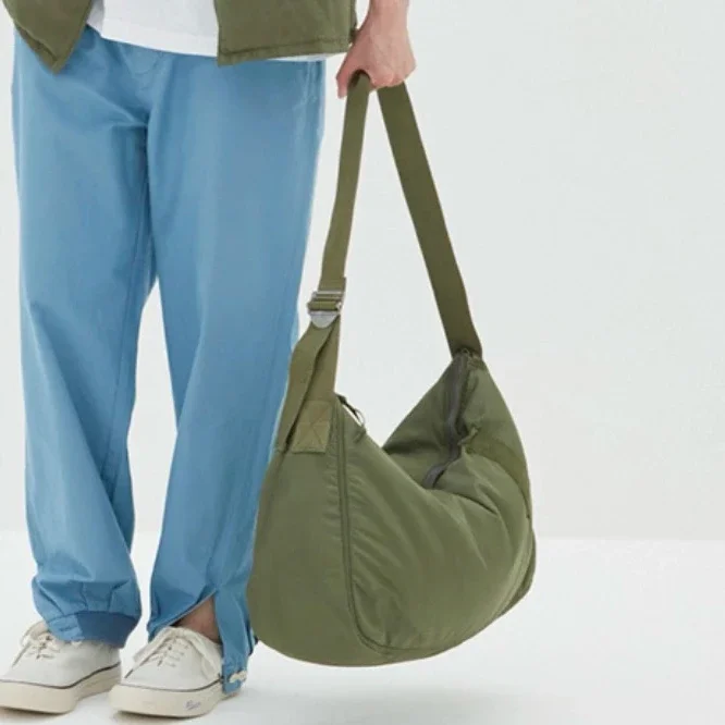 VISVIM WMV CHARLIE IISHOULDER BAG нейлоновая саржевая сумка через плечо, такая же, как Raytheon
VISVIM WMV CHARLIE IISHOULDER BAG нейлоновая саржевая сумка через плечо, такая же, как Raytheon
