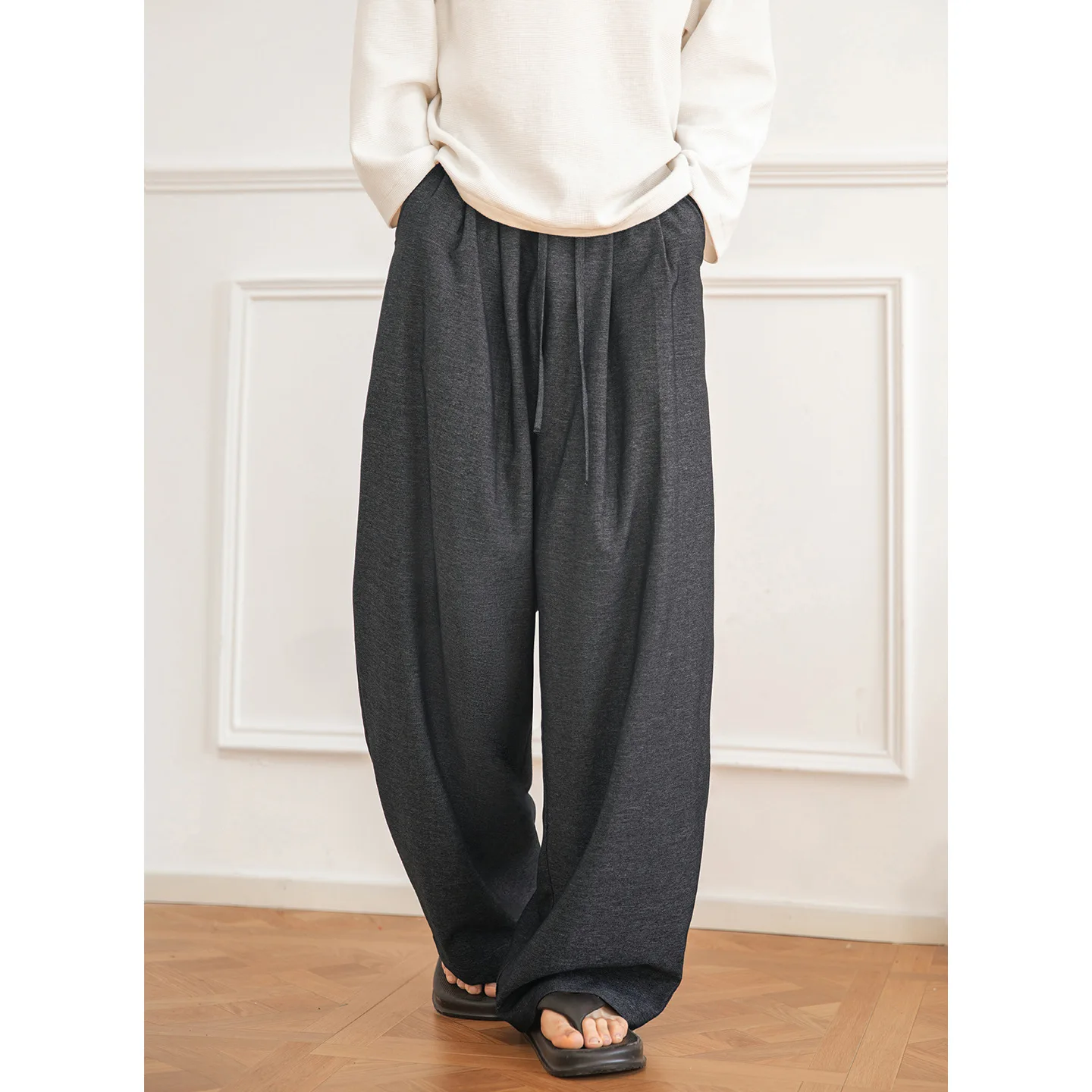 Мужские спортивные брюки TFETTERS Old Money, свободные, с широкими штанинами, на резинке, универсальные, весна-лето 2026
Мужские спортивные брюки TFETTERS Old Money, свободные, с широкими штанинами, на резинке, универсальные, весна-лето 2026