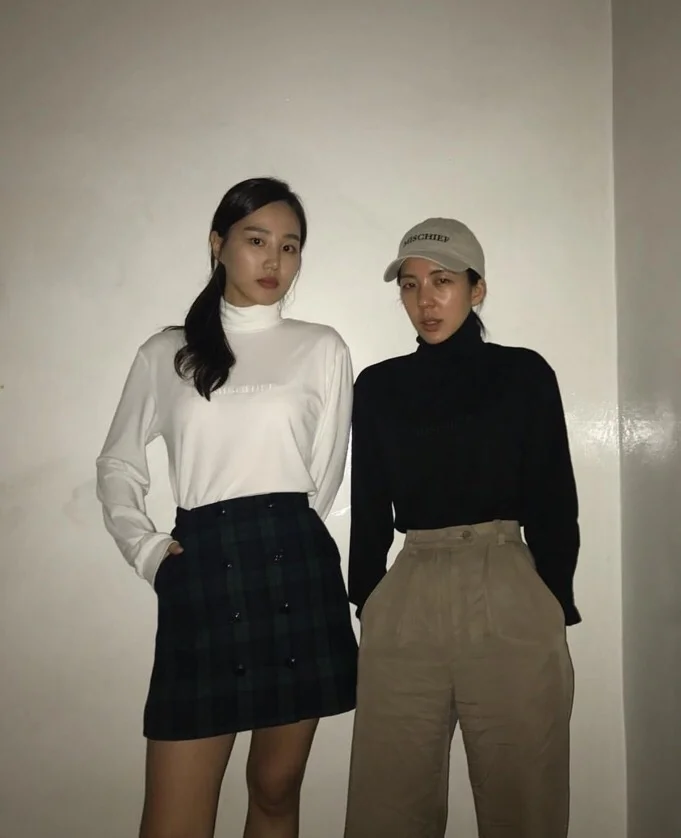 Miss M Autumn Winter Loose Long Sleeve High Collar Inner Wear Black White Two Colors Base Shirt Commute Style Cotton Blend
Miss M Autumn Winter Loose Long Sleeve High Collar Inner Wear Black White Two Colors Base Shirt Commute Style Cotton Blend