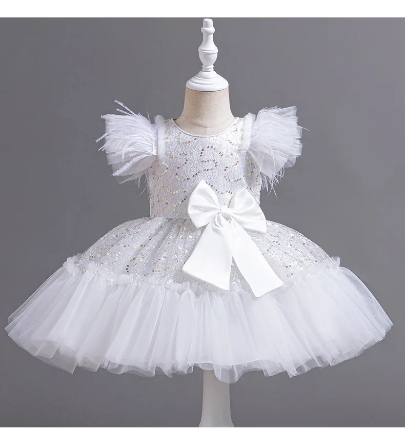 2025 Korean Style Baby Girls Princess Dress White Sparkly Tutu Gown First Birthday Flower Girl Wedding Party Outfit Clothes 
2025 Korean Style Baby Girls Princess Dress White Sparkly Tutu Gown First Birthday Flower Girl Wedding Party Outfit Clothes