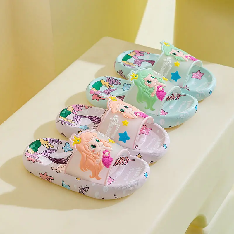 Детские тапочки с героями мультфильмов, новинка 2024, летняя детская обувь, сандалии для девочек с героями мультфильмов, обувь для мальчиков на мягкой подошве, детские крутые тапочки Сандалии Для Девочек 
Детские тапочки с героями мультфильмов, новинка 2024, летняя детская обувь, сандалии для девочек с героями мультфильмов, обувь для мальчиков на мягкой подошве, детские крутые тапочки Сандалии Для Девочек