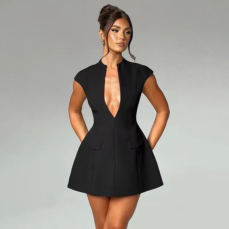 Summer Dress 2026 New Solid Color Pocket Sleeveless Sexy Deep V-Neck Slim High Waist Short Dress Fashion Casual Roupas Feminina
Summer Dress 2026 New Solid Color Pocket Sleeveless Sexy Deep V-Neck Slim High Waist Short Dress Fashion Casual Roupas Feminina