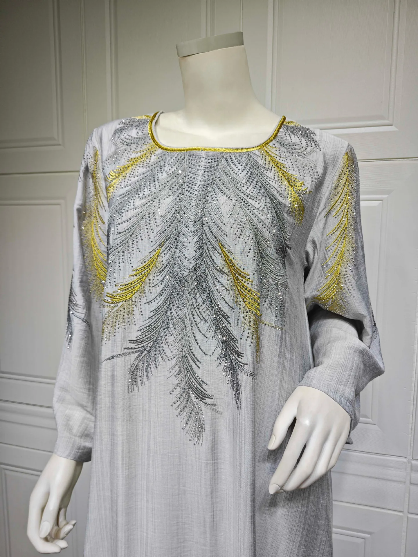 Embroidered Diamonds Abaya Dubai Turkey Islam Moroccan Kaftan Muslim Dress African Fashion Abayas For Women Robe
Embroidered Diamonds Abaya Dubai Turkey Islam Moroccan Kaftan Muslim Dress African Fashion Abayas For Women Robe