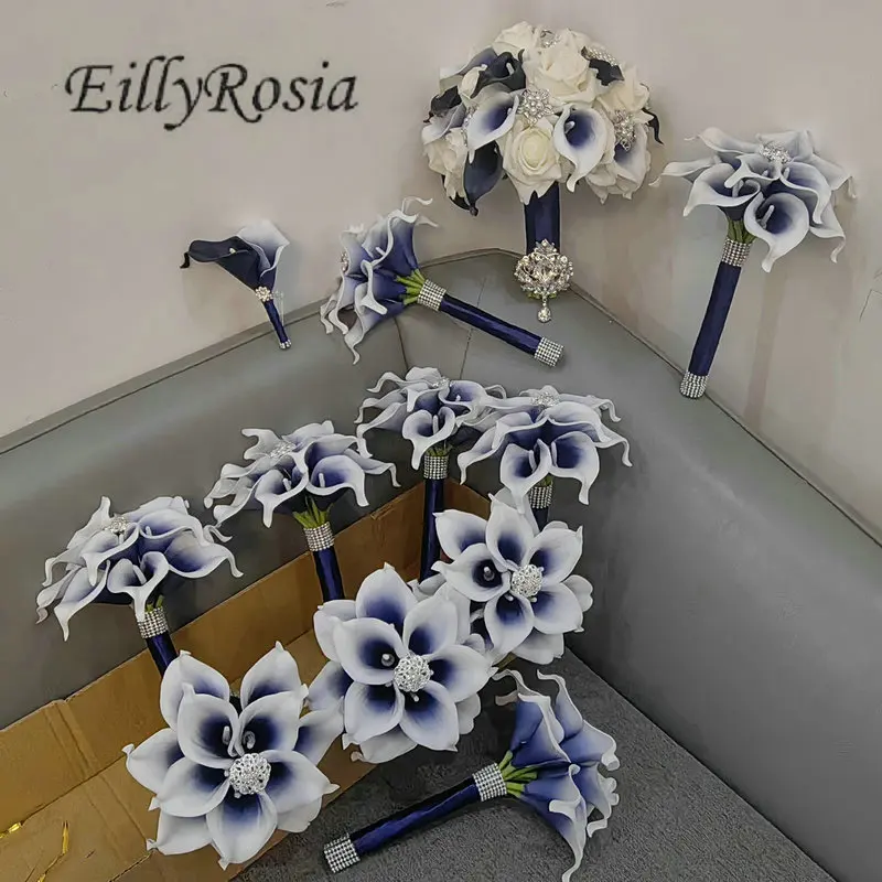 EillyRosia темно-синий однотонный свадебный букет с каллами и лилиями, оригинальный дизайн, букет-брошь для подружки невесты с цветами на заказ
EillyRosia темно-синий однотонный свадебный букет с каллами и лилиями, оригинальный дизайн, букет-брошь для подружки невесты с цветами на заказ