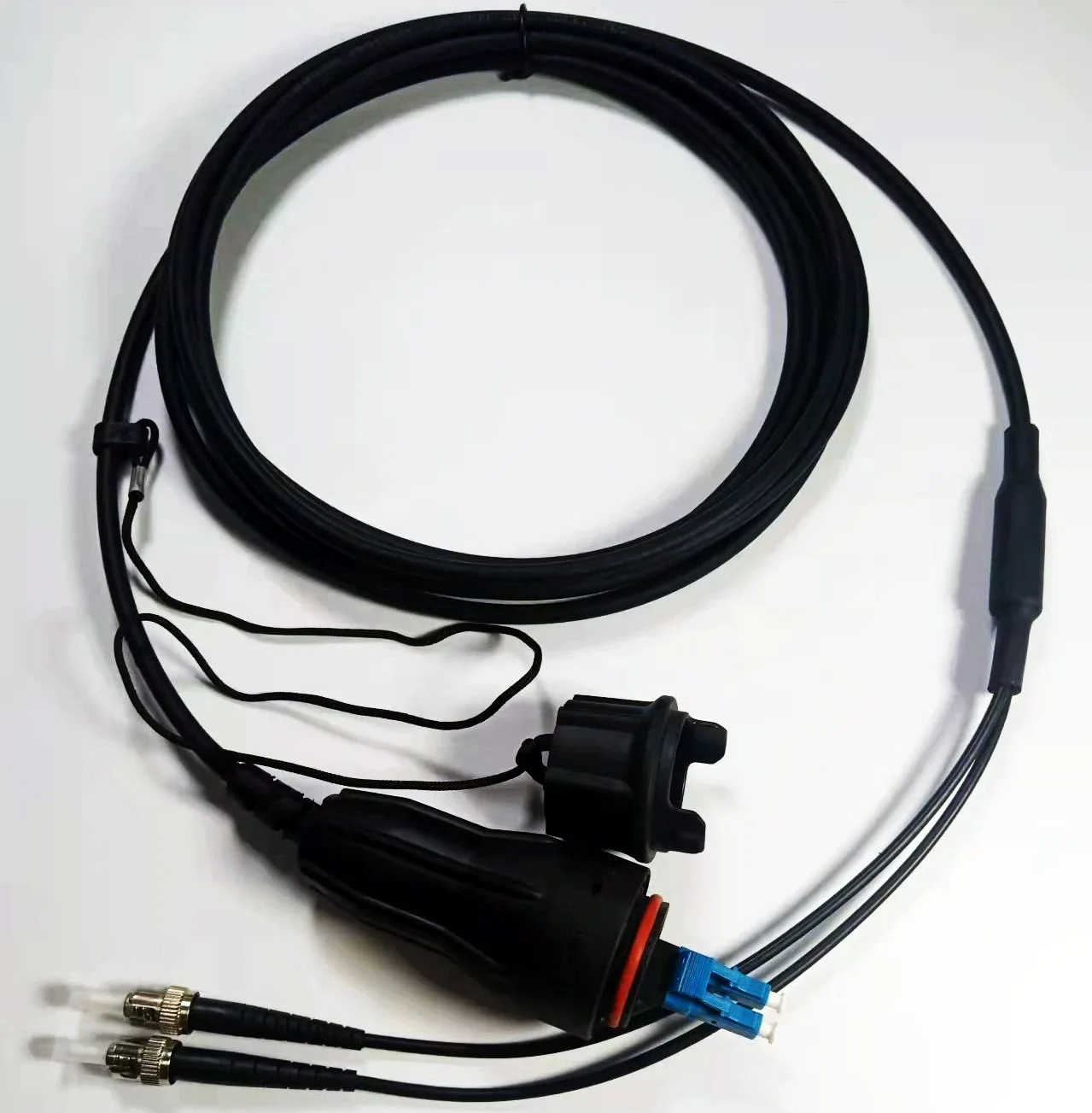 Бронированный оптоволоконный патчкорд 120–300 м, 2C, водонепроницаемый разъем Fullax LC к FC SC ST, одномодовый, 2 ядра, 5,0 мм, уличная оптическая перемычка
Бронированный оптоволоконный патчкорд 120–300 м, 2C, водонепроницаемый разъем Fullax LC к FC SC ST, одномодовый, 2 ядра, 5,0 мм, уличная оптическая перемычка