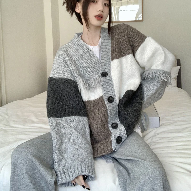Gidyq Women Korean Cardigan Sweater Fashion Streetwear Tassel Loose Knitted Coats Casual Female All Match Patchwork Jacket New
Gidyq Women Korean Cardigan Sweater Fashion Streetwear Tassel Loose Knitted Coats Casual Female All Match Patchwork Jacket New