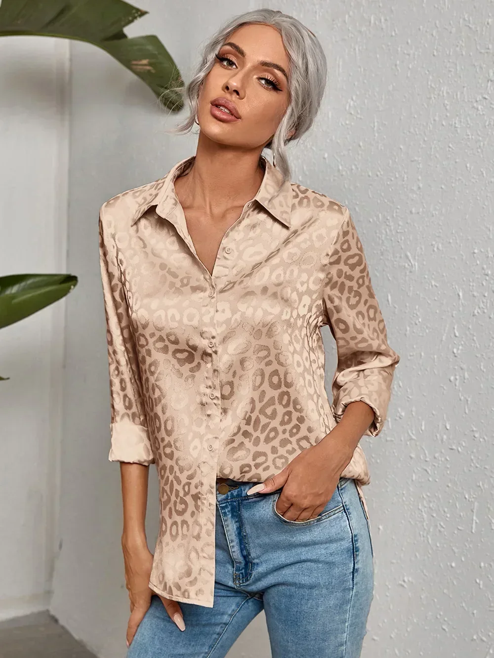 Leopard Printed Satin Silk Shirt Women Long Sleeve Button Down Blouse Tops Female Formal Suit Shirt Fashion Designer Shirt
Leopard Printed Satin Silk Shirt Women Long Sleeve Button Down Blouse Tops Female Formal Suit Shirt Fashion Designer Shirt