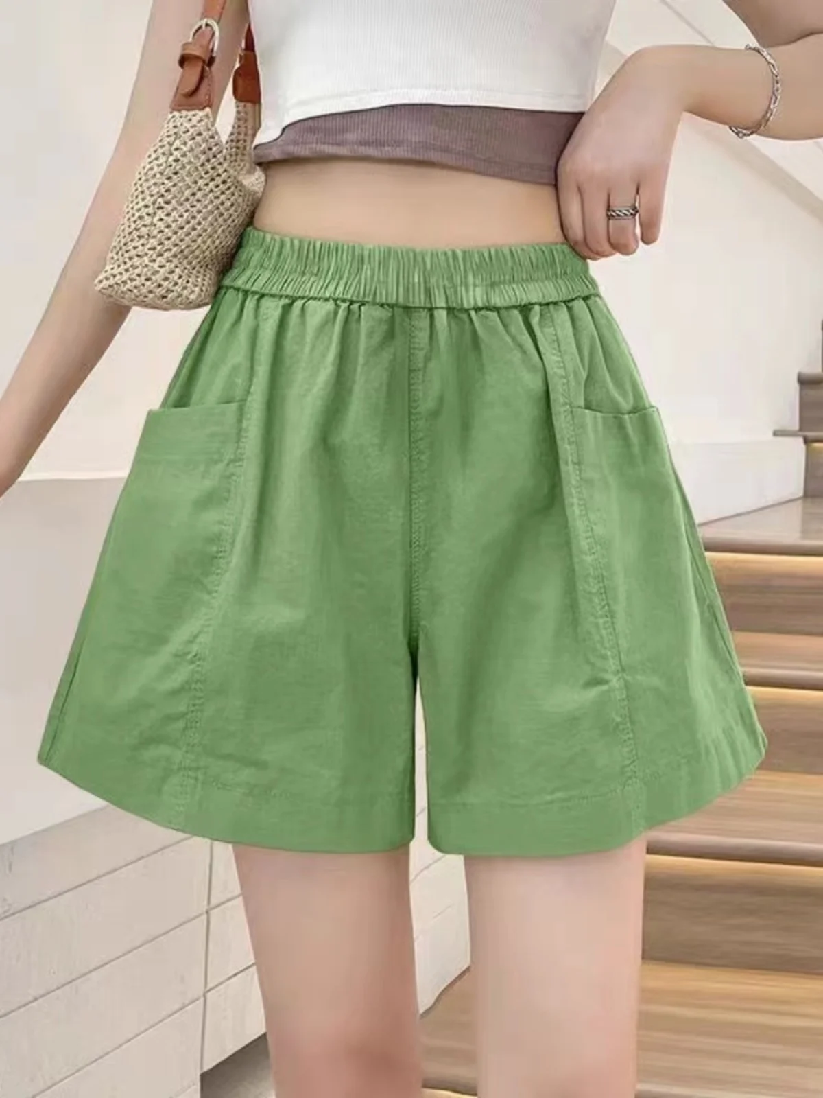 Summer New Pure Color Casual Women's Shorts High Waist Loose Wide Leg Pants Workwear Trousers Korean Style Commute Wind
Summer New Pure Color Casual Women's Shorts High Waist Loose Wide Leg Pants Workwear Trousers Korean Style Commute Wind