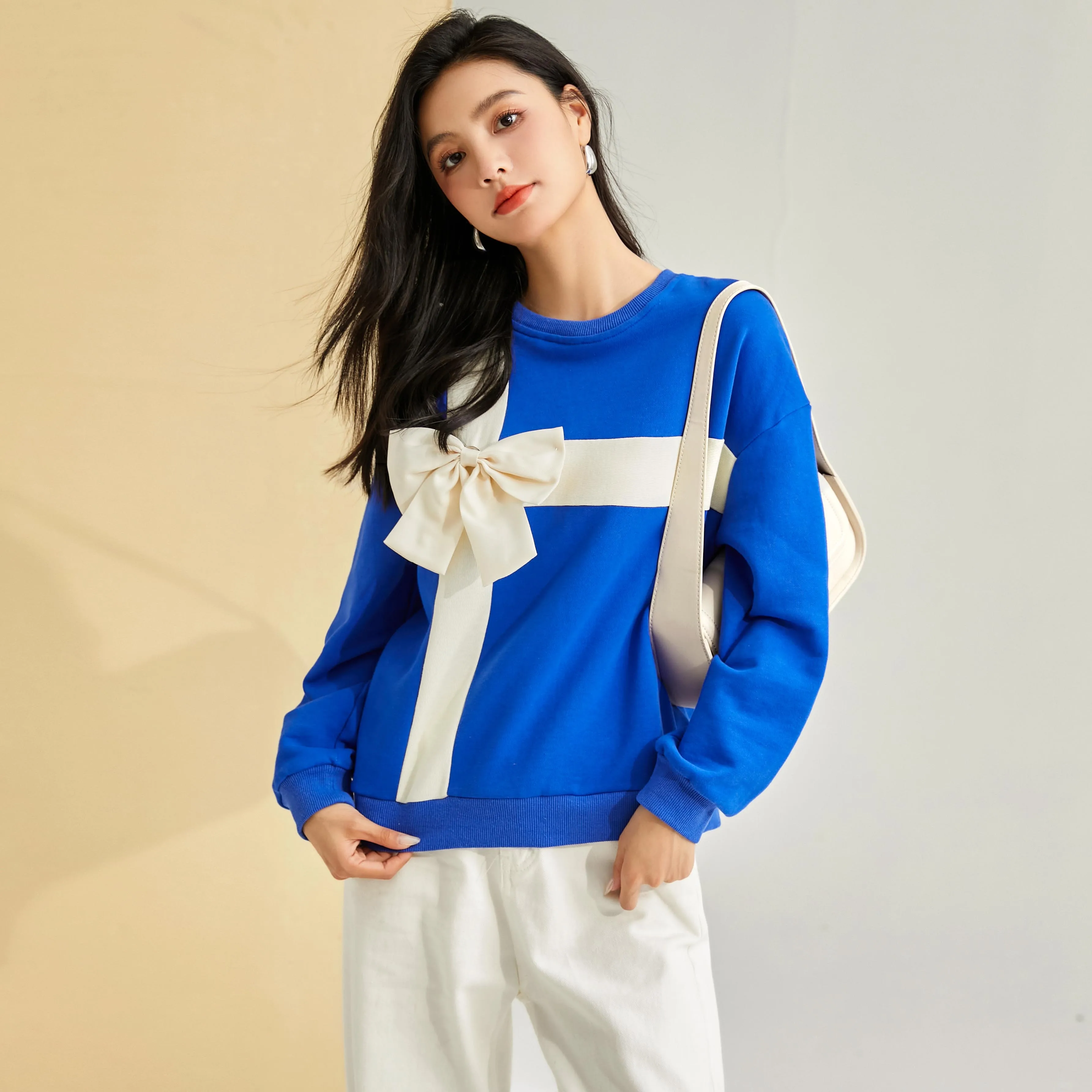Woman Fashion Casual Vintage Bow Hoodies Women Clothes Ladies Sexy Tops Female Nice Aesthetic Cool Student Girls Blue Sweatshirt
Woman Fashion Casual Vintage Bow Hoodies Women Clothes Ladies Sexy Tops Female Nice Aesthetic Cool Student Girls Blue Sweatshirt