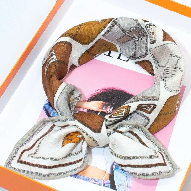 Women's 30% Silk 70% Wool Square Scarf 65cm Soft Warm Breathable Daily Wear Office Travel Fashion Scarf with Bag Pattern
Women's 30% Silk 70% Wool Square Scarf 65cm Soft Warm Breathable Daily Wear Office Travel Fashion Scarf with Bag Pattern