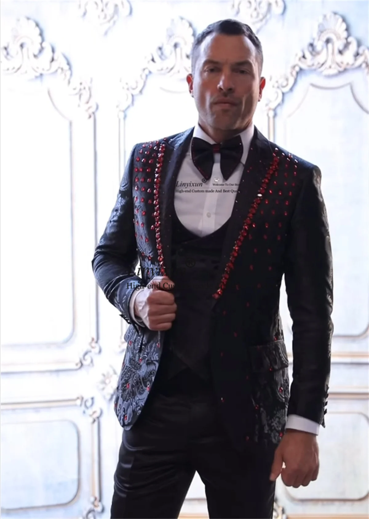 Sparkly Crystal Men Suits 3 Pieces Sets Wedding Party Blazers Customized Groom Tuxedo Slim Fit Jacquard Male ropa hombre
Sparkly Crystal Men Suits 3 Pieces Sets Wedding Party Blazers Customized Groom Tuxedo Slim Fit Jacquard Male ropa hombre