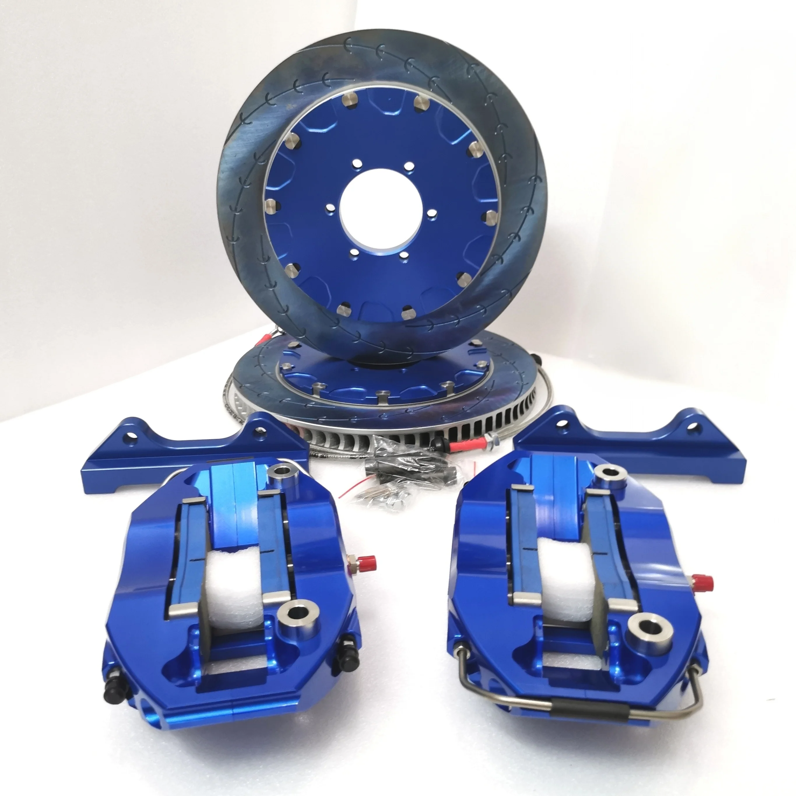 Top Supplier High Quality Racing Auto Brake EC670 Brake Kit for BMW E40 E80 E90 E91 E92 M3 M4 18/19inch Rim 
Top Supplier High Quality Racing Auto Brake EC670 Brake Kit for BMW E40 E80 E90 E91 E92 M3 M4 18/19inch Rim