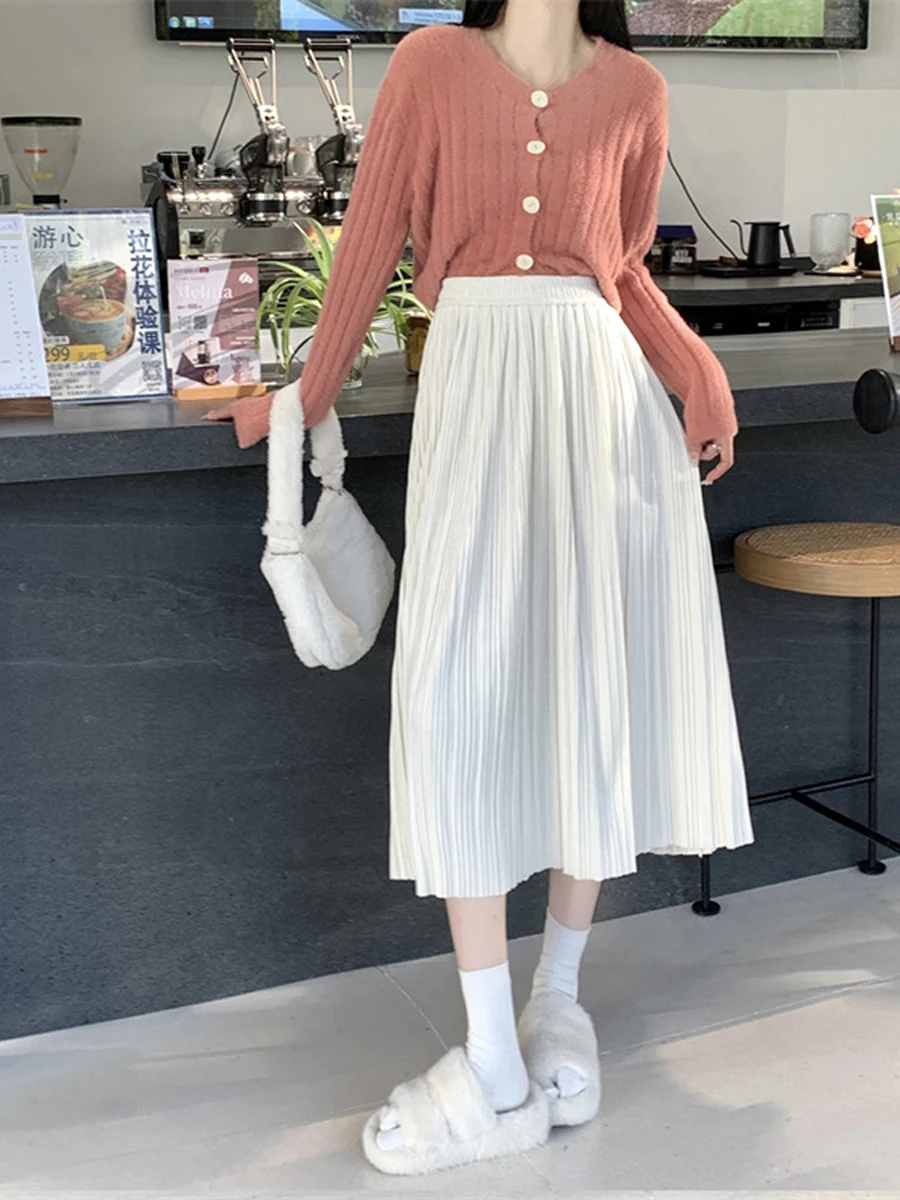 Women Velvet Pleated Skirt Casual Solid Color Spring Autumn Winter Elastic Waist Long A-line Skirt for Streetwear, 4 Colors
Women Velvet Pleated Skirt Casual Solid Color Spring Autumn Winter Elastic Waist Long A-line Skirt for Streetwear, 4 Colors