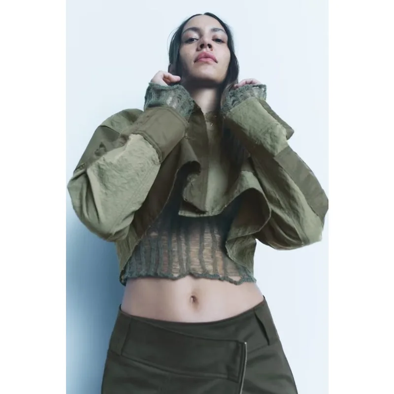 Осень-зима 2024, новая европейская и американская женская уличная мода, короткая лоскутная рубашка контрастного цвета, короткая куртка 
Осень-зима 2024, новая европейская и американская женская уличная мода, короткая лоскутная рубашка контрастного цвета, короткая куртка