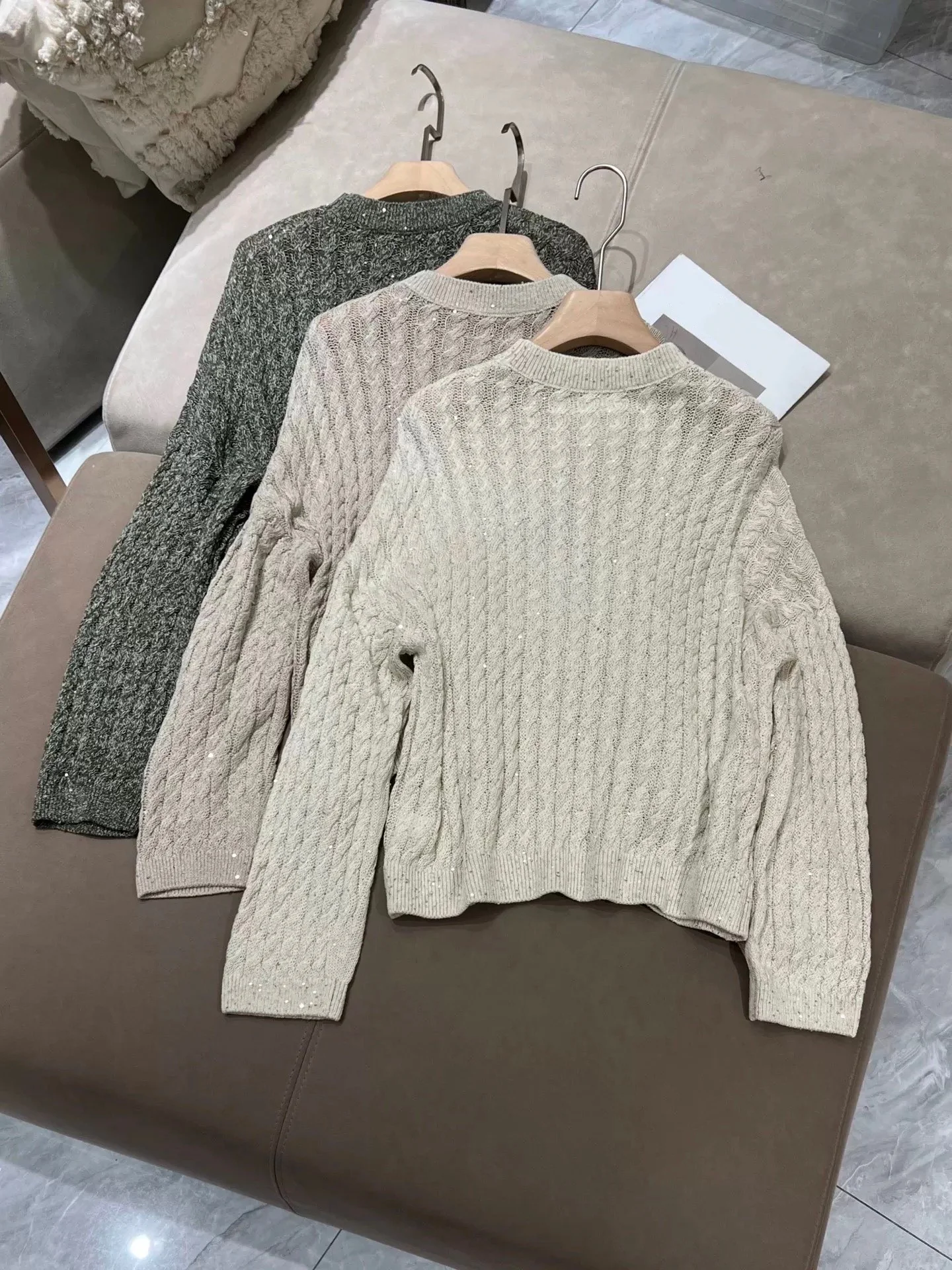 Women Sequined Twisted Knitted Pullover Spring 2026 New Linen Blend O-Neck Long Sleeve 3-Color Casual Female Sweater
Women Sequined Twisted Knitted Pullover Spring 2026 New Linen Blend O-Neck Long Sleeve 3-Color Casual Female Sweater