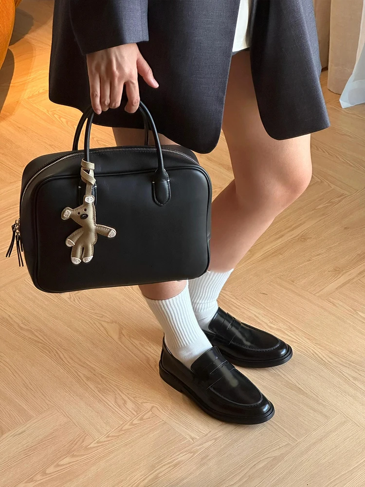 Большая женская сумка-тоут из натуральной кожи Capaci, новинка 2025, модная сумка для поездок на работу, сумка через плечо, сумка для боулинга Boston
Большая женская сумка-тоут из натуральной кожи Capaci, новинка 2025, модная сумка для поездок на работу, сумка через плечо, сумка для боулинга Boston