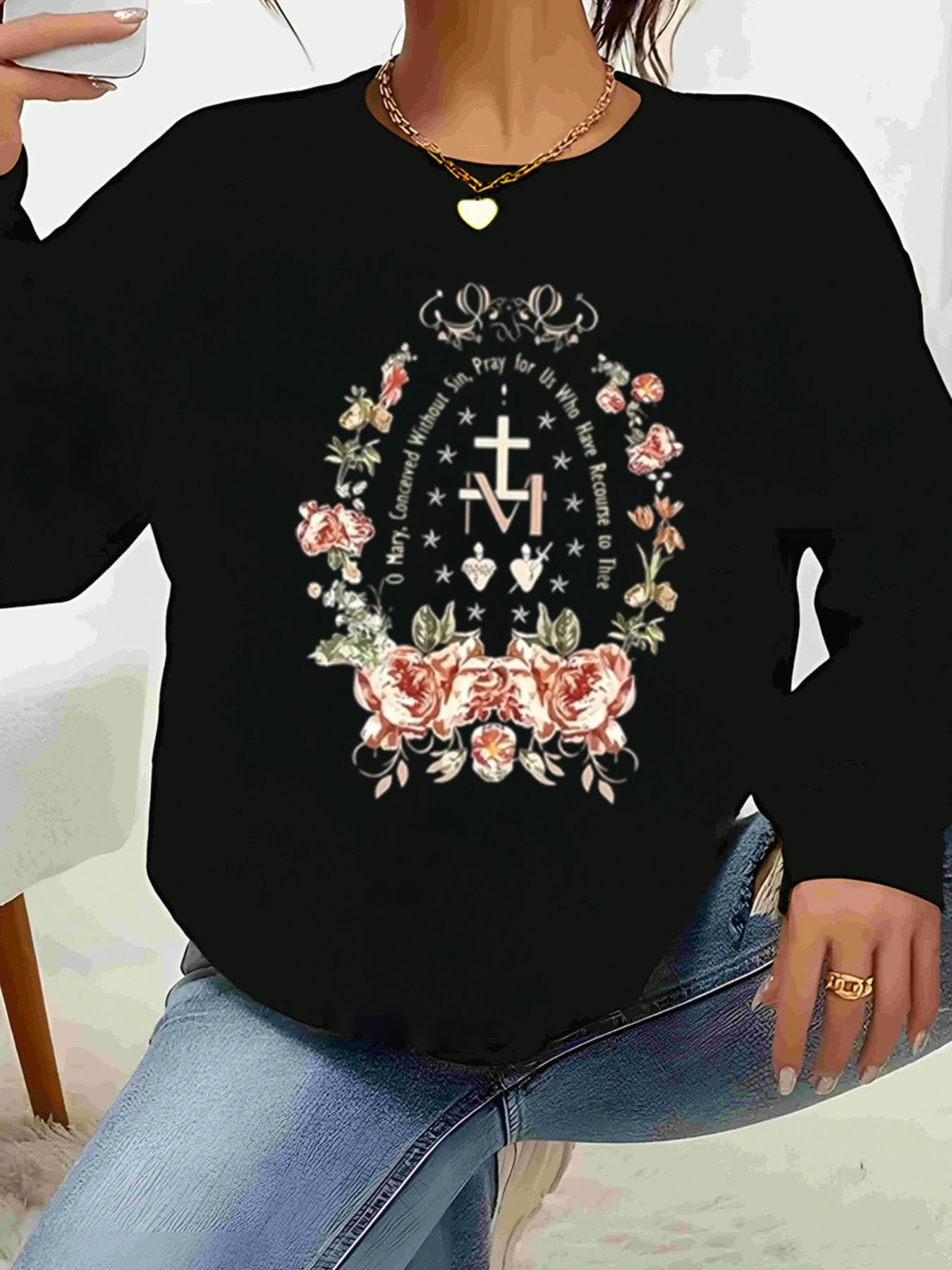 Пасхальная футболка с длинными рукавами и четками с цветочным принтом, женская повседневная одежда, верующий христианский наряд
Пасхальная футболка с длинными рукавами и четками с цветочным принтом, женская повседневная одежда, верующий христианский наряд
