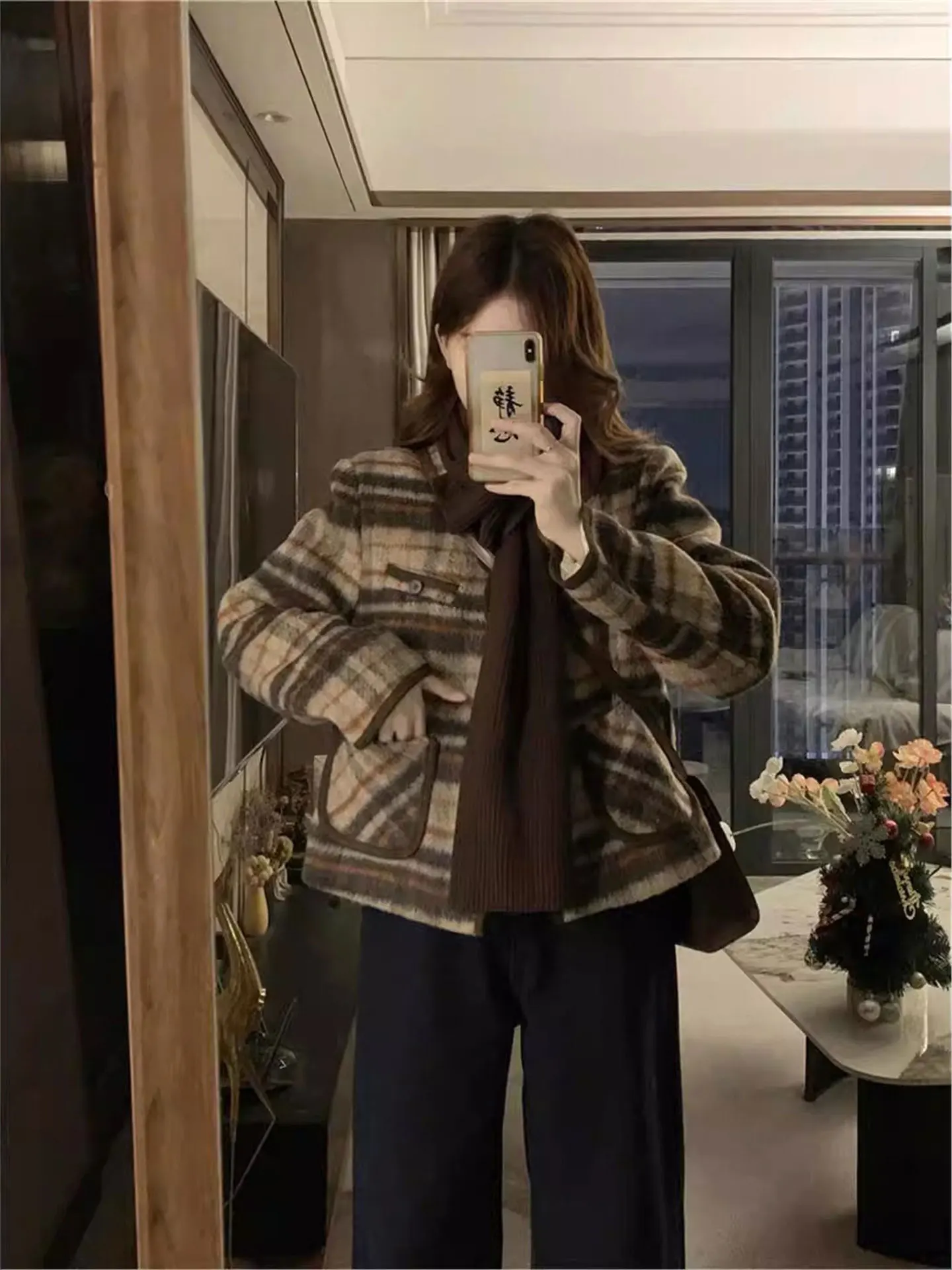 Шерстяное пальто в клетку для похудения, открытый кардиган на хлопковой подкладке, повседневный свободный крой, женский зимний топ больших размеров
Шерстяное пальто в клетку для похудения, открытый кардиган на хлопковой подкладке, повседневный свободный крой, женский зимний топ больших размеров