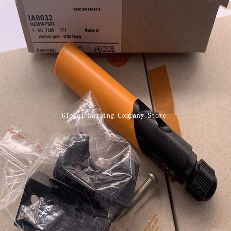 2PCS New IA0004 IA0032 IA5062 IA5082 IA5046 IA5083 proximity switch
2PCS New IA0004 IA0032 IA5062 IA5082 IA5046 IA5083 proximity switch