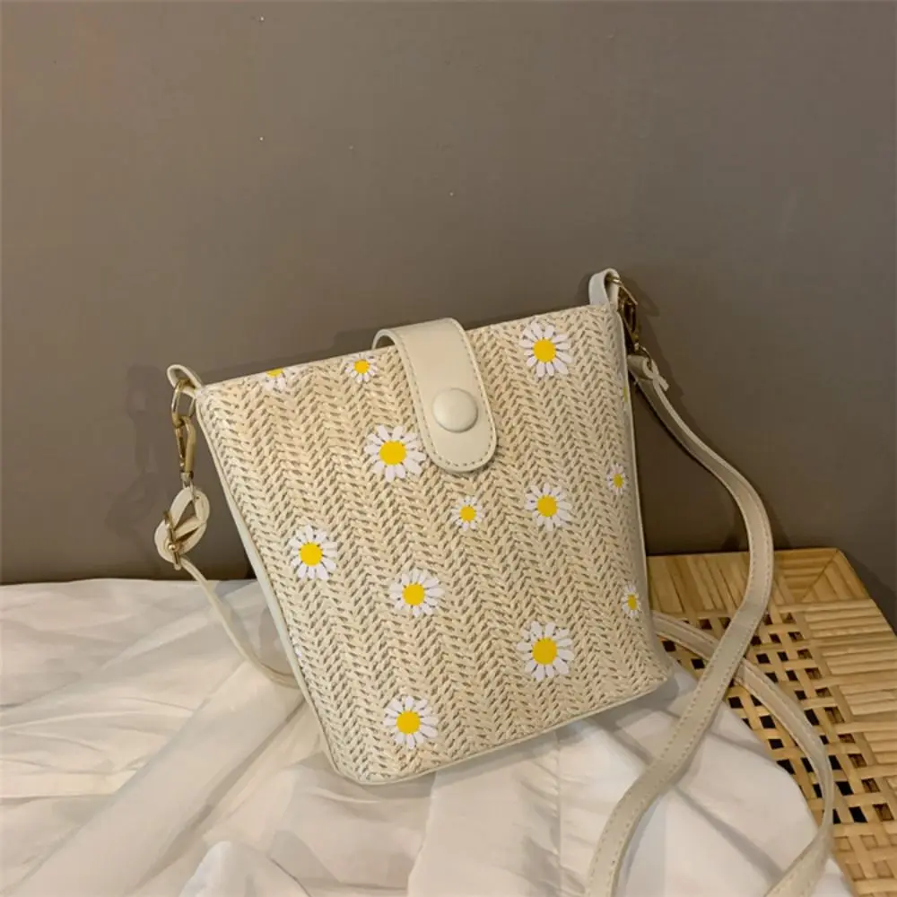 New Woven Shoulder Bag Handmade Knitted Summer Beach Crossbody Bag Large Capacity Straw Bag
New Woven Shoulder Bag Handmade Knitted Summer Beach Crossbody Bag Large Capacity Straw Bag