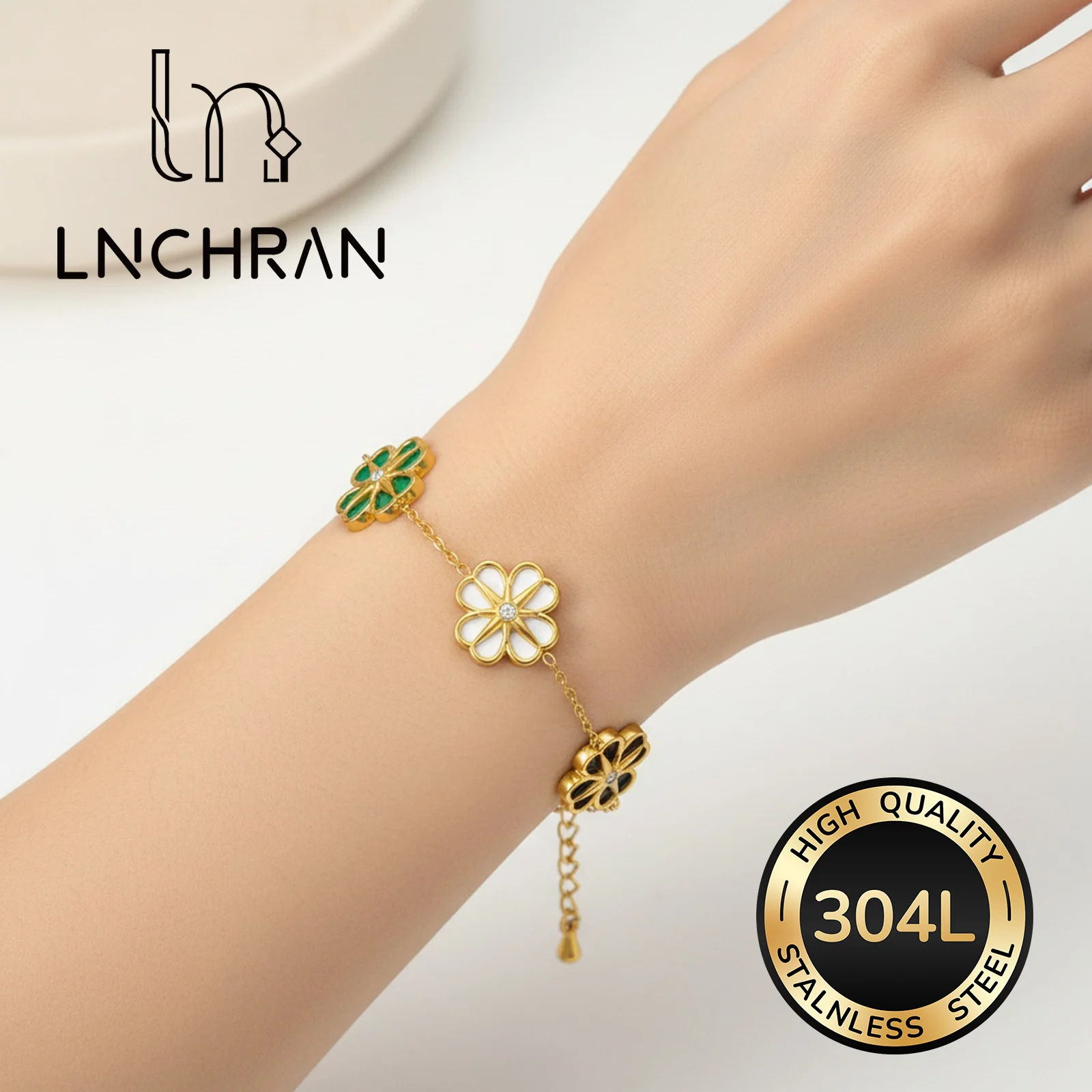 Golden 304L Stainless Steel Clover Bracelet with Synthetic Zircon for Women Elegant Jewelry Gift
Golden 304L Stainless Steel Clover Bracelet with Synthetic Zircon for Women Elegant Jewelry Gift