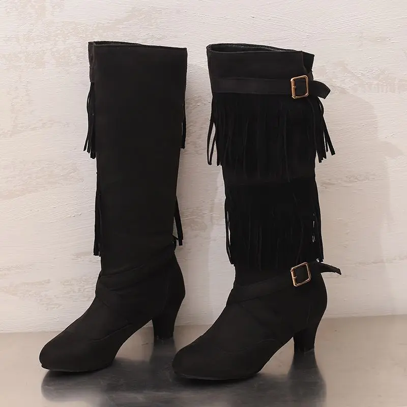 ORCHA LISA 2025 модные женские сапоги до колена с острым носком 5,5 см, маленький каблук без шнуровки с кисточками, пряжка ремня, размер 43-45, свадьба
ORCHA LISA 2025 модные женские сапоги до колена с острым носком 5,5 см, маленький каблук без шнуровки с кисточками, пряжка ремня, размер 43-45, свадьба