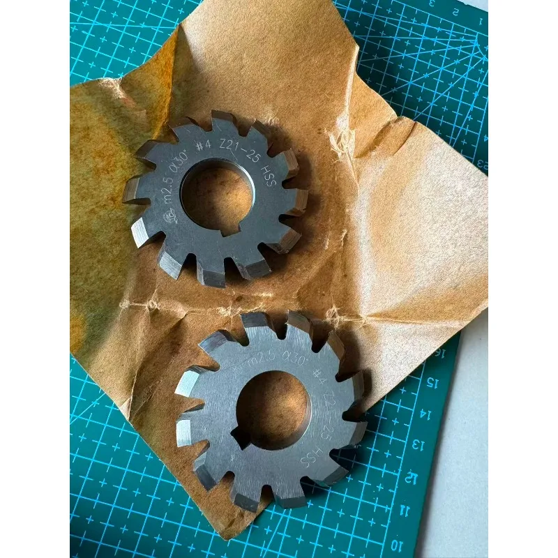 PA30 Degree NO.1-NO.8 Disc Gear Milling Cutter, Involute Spline Milling Cutter M1 M1.25 M1.5 M2 M2.5 M3 M3.5 M4
PA30 Degree NO.1-NO.8 Disc Gear Milling Cutter, Involute Spline Milling Cutter M1 M1.25 M1.5 M2 M2.5 M3 M3.5 M4