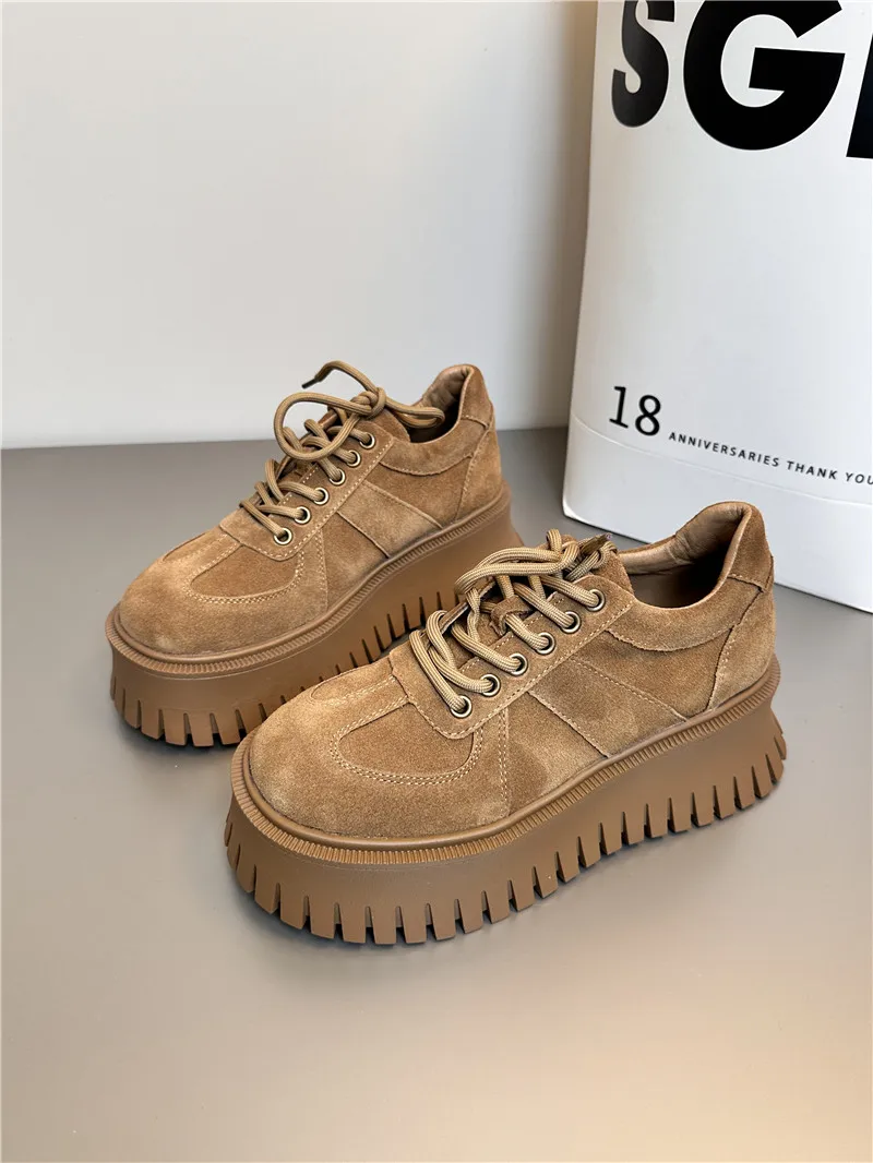 High Top Platform Shoes Running Flats Casual Shoes Split Leather Designer Autumn Ankle Boot 2024 Trend Walking Ladies Chaussures
High Top Platform Shoes Running Flats Casual Shoes Split Leather Designer Autumn Ankle Boot 2024 Trend Walking Ladies Chaussures