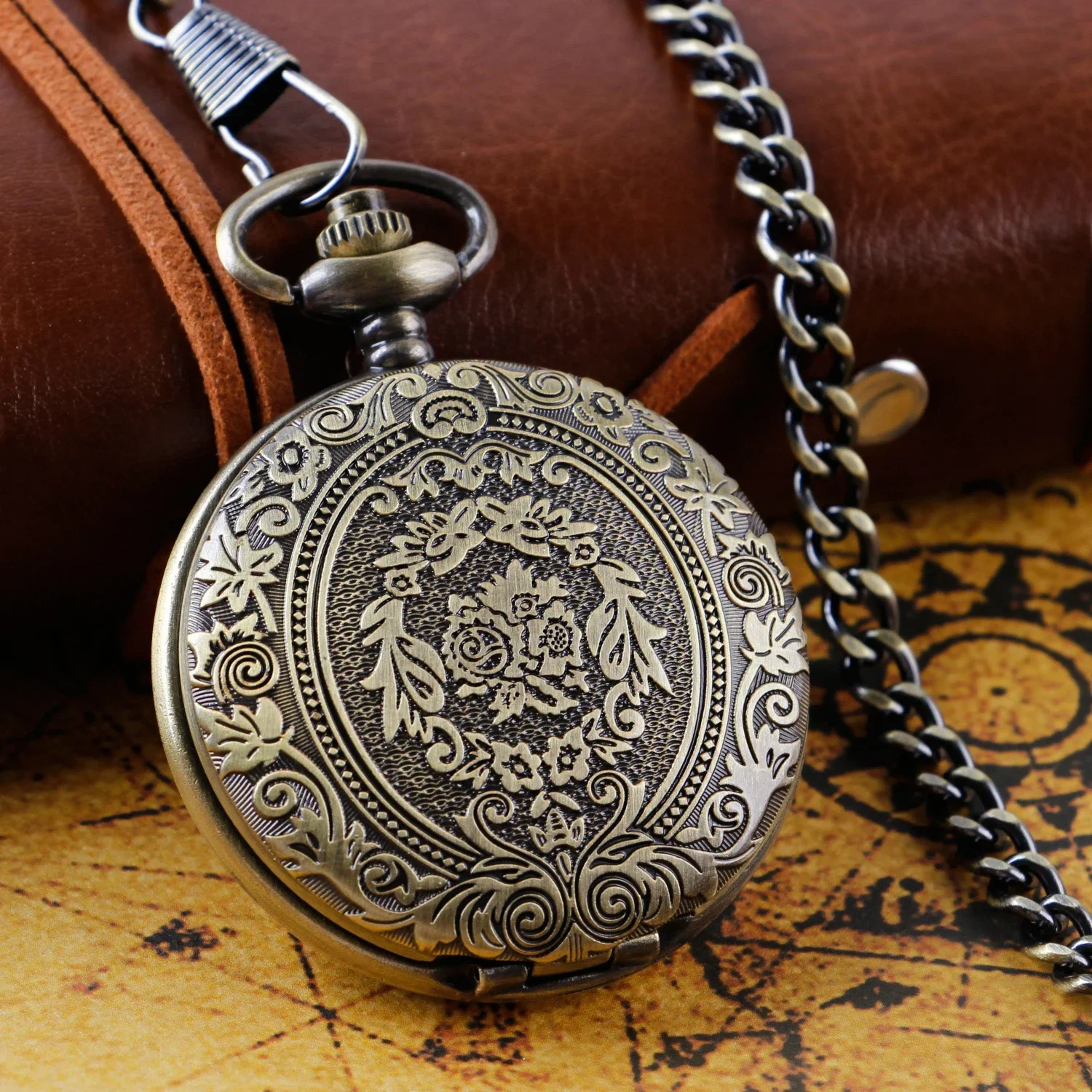 Retro Exquisite Floral Scroll Grass Men's Pocket Watches Quartz Necklace Pendant Pocket Watch Fashion Jewelry Gift Dropshipping
Retro Exquisite Floral Scroll Grass Men's Pocket Watches Quartz Necklace Pendant Pocket Watch Fashion Jewelry Gift Dropshipping