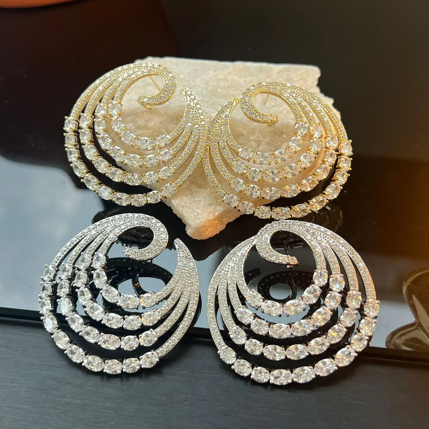 Women Wave Design Inlaid Zircon Earrings 2026
Women Wave Design Inlaid Zircon Earrings 2026