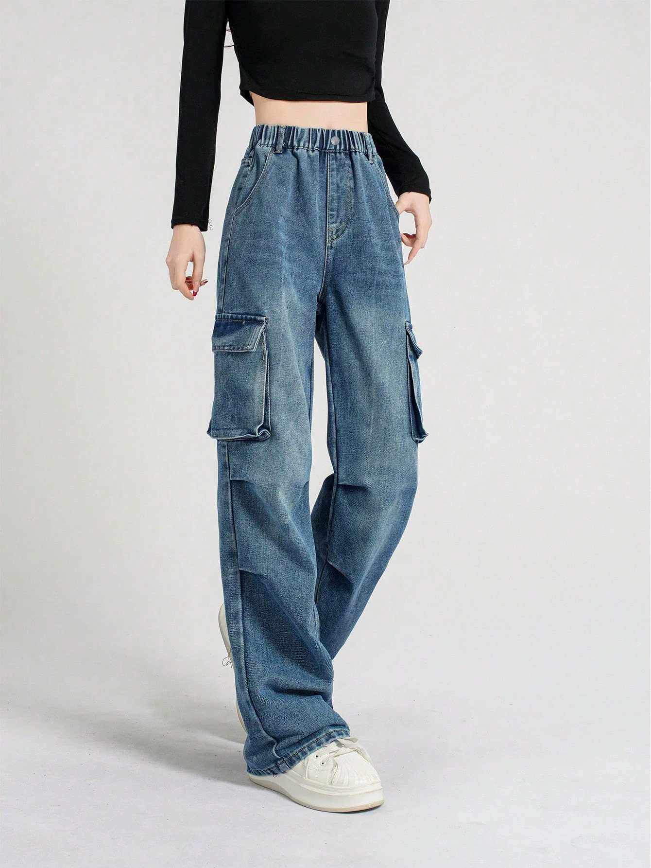 Casual Flattering Wide-Leg Jeans for Girls - Vintage American Streetwear Straight Denim Pants with Utility Pockets
Casual Flattering Wide-Leg Jeans for Girls - Vintage American Streetwear Straight Denim Pants with Utility Pockets