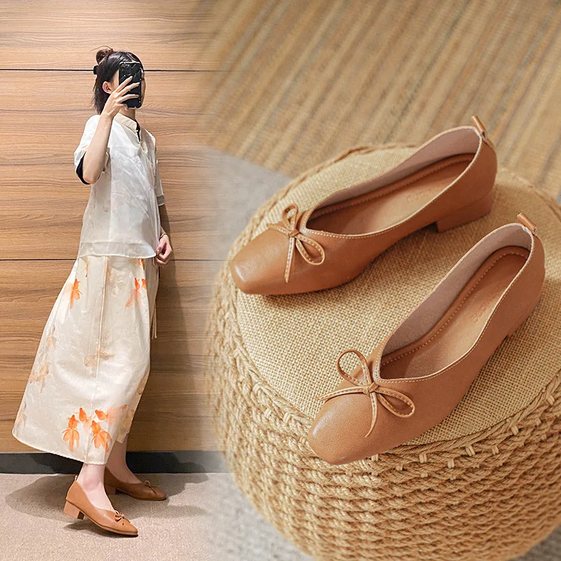2025 New Women Vulcanized Shoes French Style Non-Slip Flat Square Toe Soft Leather Slip On Casual Comfortable Lightweight
2025 New Women Vulcanized Shoes French Style Non-Slip Flat Square Toe Soft Leather Slip On Casual Comfortable Lightweight