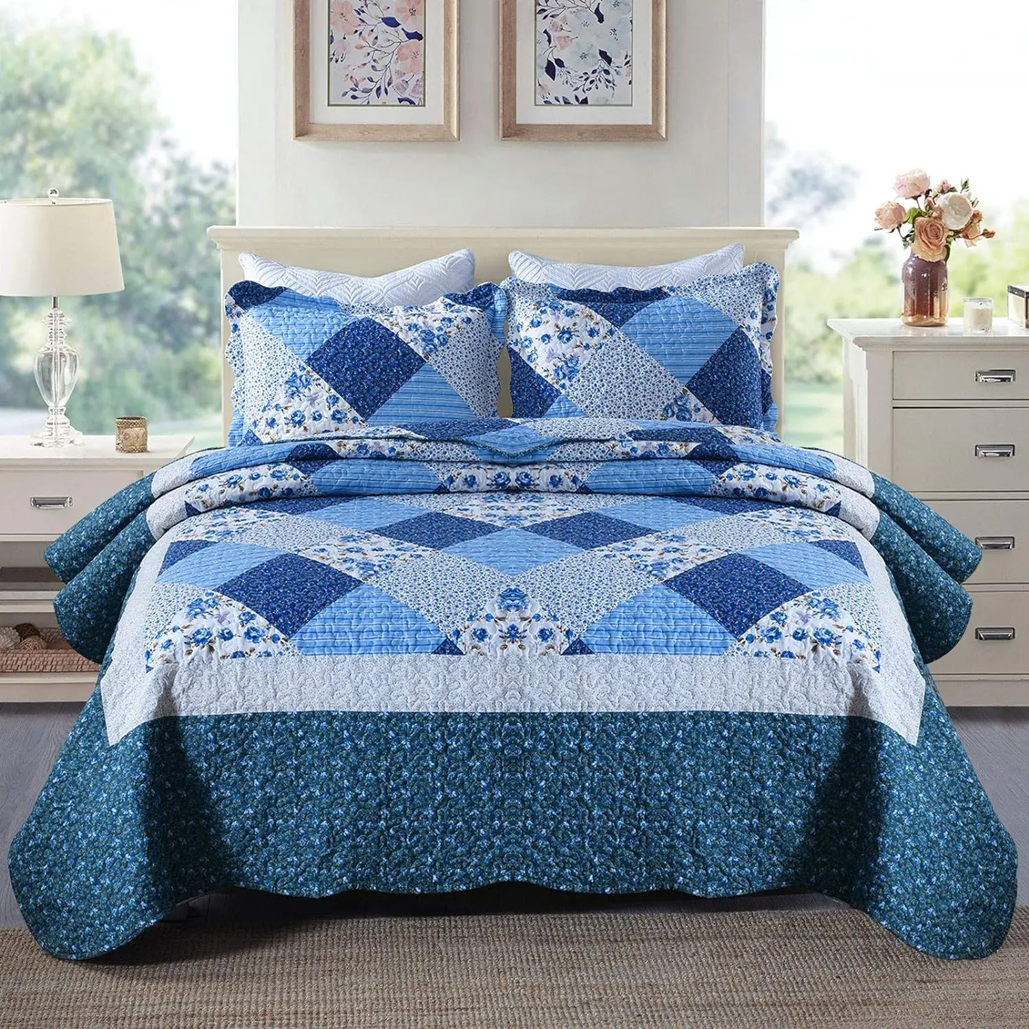 Blue Floral Quilt Set 3-Piece Reversible Bedspread Coverlet - Soft Microfiber, Machine Washable Bedding for All Seasons
Blue Floral Quilt Set 3-Piece Reversible Bedspread Coverlet - Soft Microfiber, Machine Washable Bedding for All Seasons