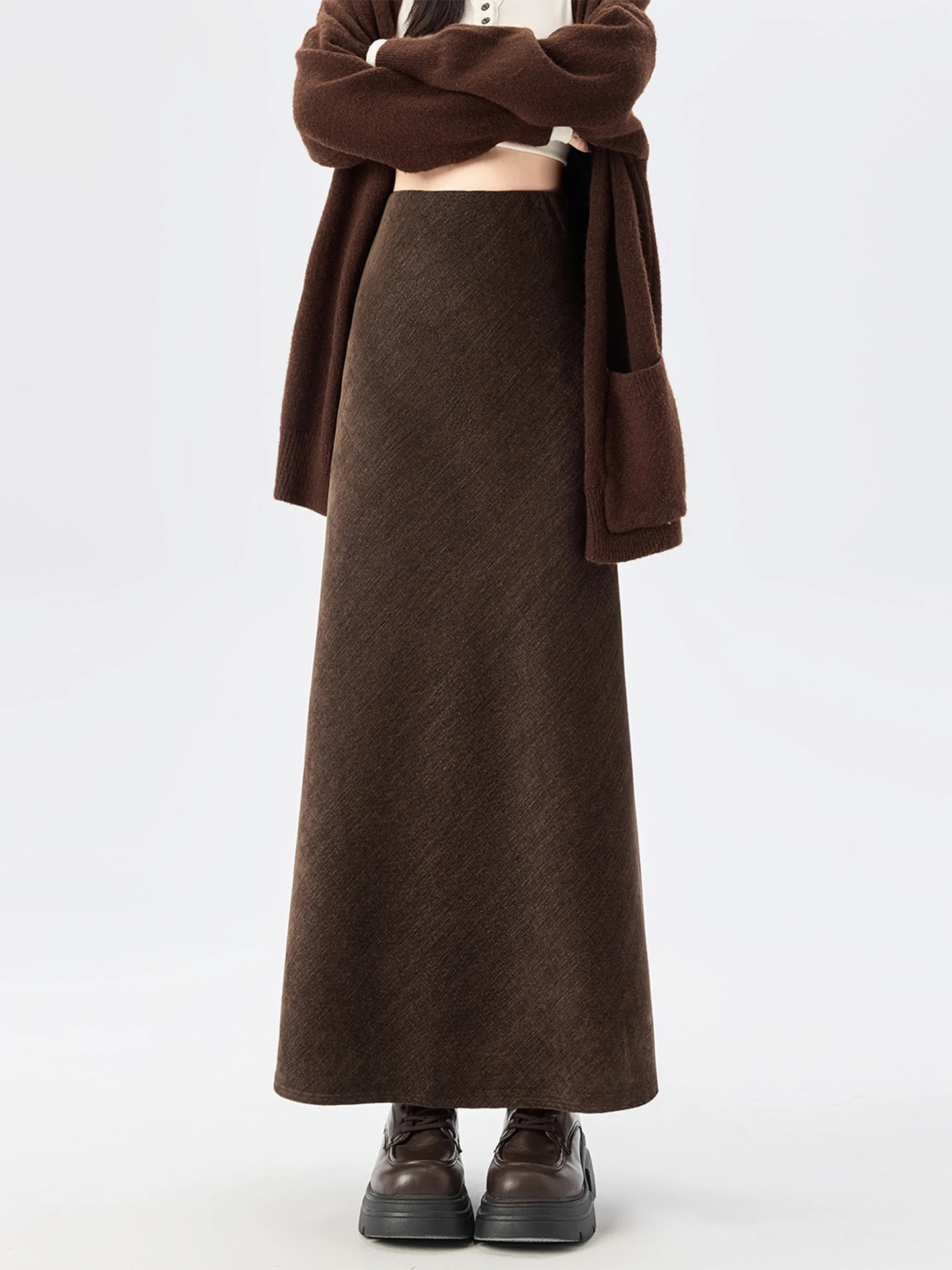 Карамельная шерстяная юбка А-силуэта с высокой талией, утепленная, женская, осенне-зимняя, новая, мягкая, удобная, в стиле ретро, длинная, с запахом
Карамельная шерстяная юбка А-силуэта с высокой талией, утепленная, женская, осенне-зимняя, новая, мягкая, удобная, в стиле ретро, длинная, с запахом