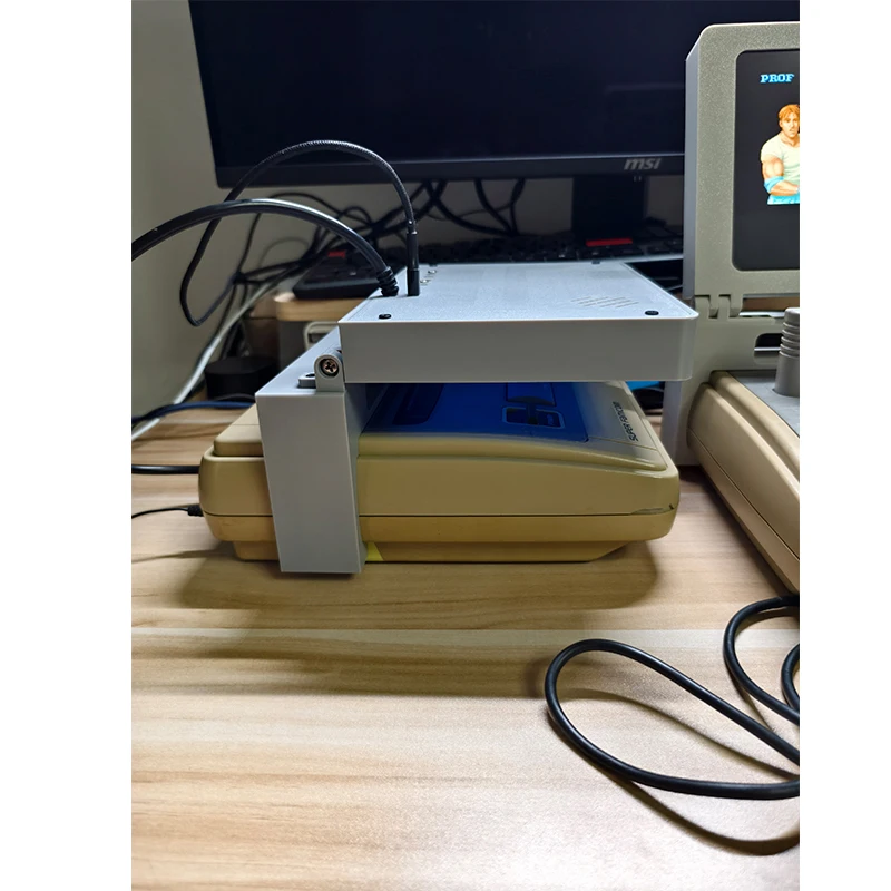 Portable Display Mini Monitor screen AV Output For SFC game console
Portable Display Mini Monitor screen AV Output For SFC game console