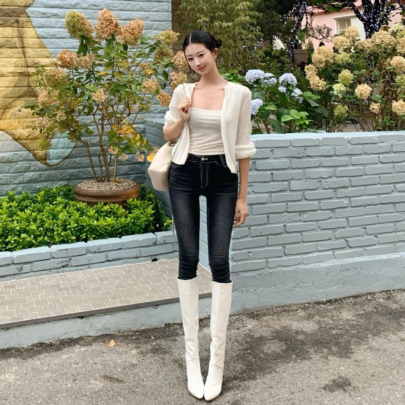 Slim Fit High Waist Denim Jeans Women's Elastic White Washed Ankle Length Black Long Pants Spring Autumn Season Fashion
Slim Fit High Waist Denim Jeans Women's Elastic White Washed Ankle Length Black Long Pants Spring Autumn Season Fashion
