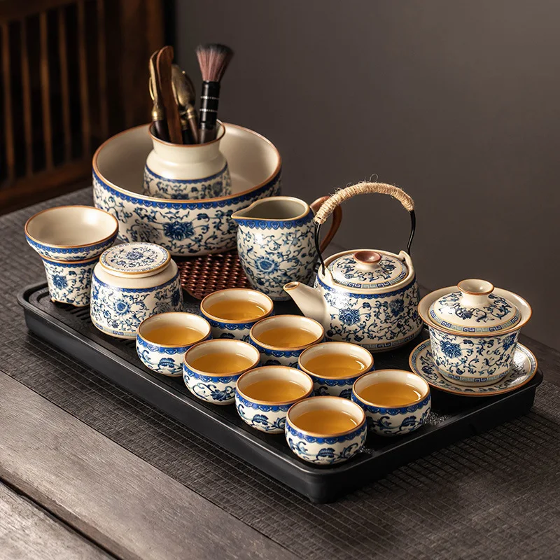 Blue and white Ru kiln Kung Fu tea set household light luxury high-end ceramic Chinese cover bowl teapot teacup
Blue and white Ru kiln Kung Fu tea set household light luxury high-end ceramic Chinese cover bowl teapot teacup