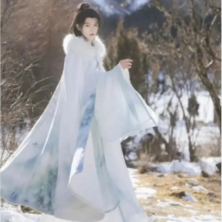 Winter Long Hanfu Cloak 2025 Thicken Large Fur Collar Coat Vintage Chinese Style Immortal Costume Cosplay Show Hanfu Cloak
Winter Long Hanfu Cloak 2025 Thicken Large Fur Collar Coat Vintage Chinese Style Immortal Costume Cosplay Show Hanfu Cloak