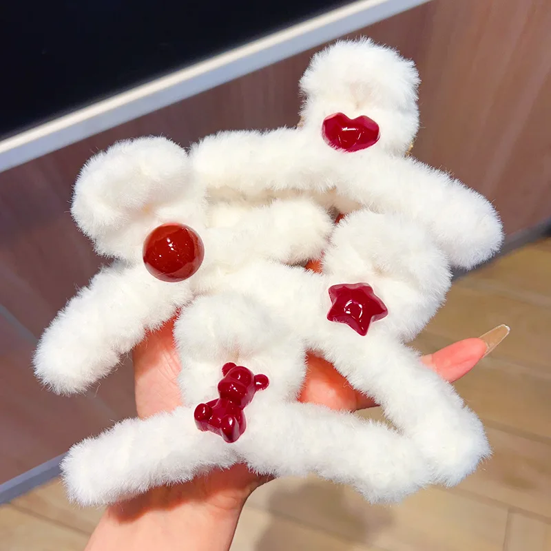 Cute red beanie love plush grab clip temperament girl back head hair shark clip
Cute red beanie love plush grab clip temperament girl back head hair shark clip