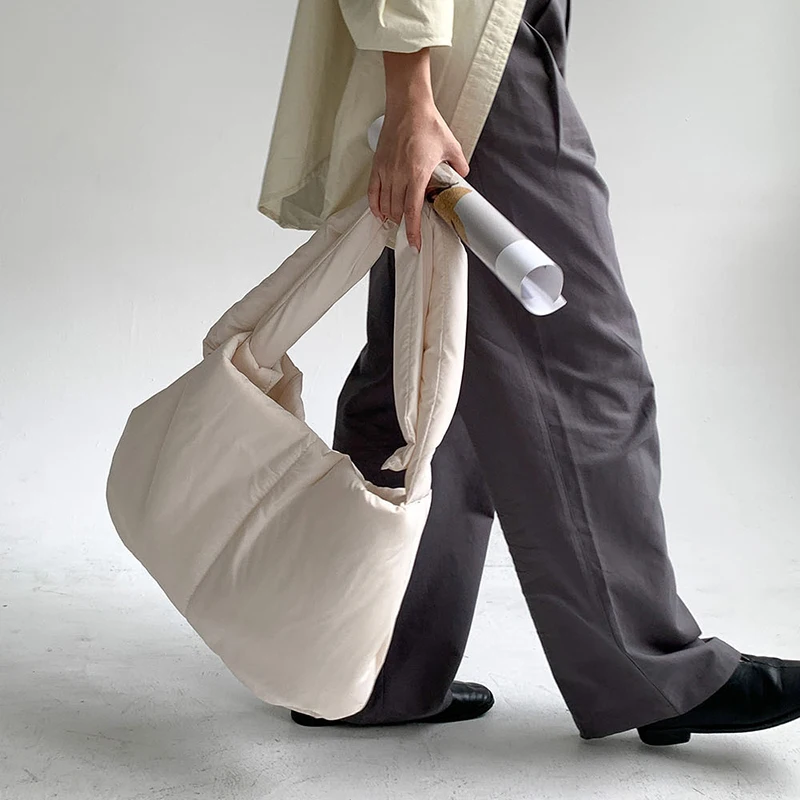 Winter Versatile Down Cotton Top-handle Bags Large Capacity Bubble Gentle Women's Handbag 2023 Lazy Style Nylon Cloth Tote Bag
Winter Versatile Down Cotton Top-handle Bags Large Capacity Bubble Gentle Women's Handbag 2023 Lazy Style Nylon Cloth Tote Bag