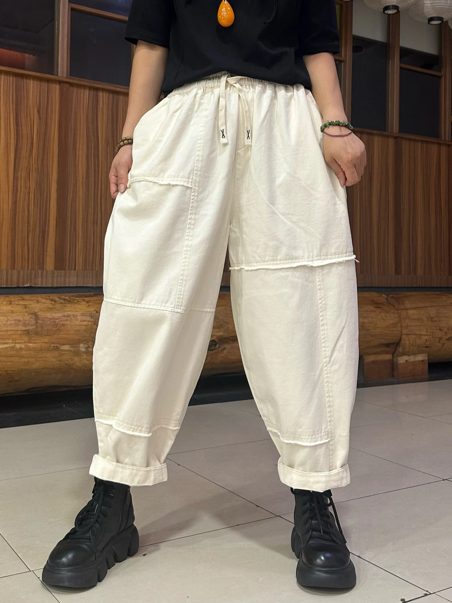 Fall 2025 Women's Loose Straight Leg Jeans Casual Pants Pure Color Slimming Mom Jeans Comfortable Breathable Casual Wear
Fall 2025 Women's Loose Straight Leg Jeans Casual Pants Pure Color Slimming Mom Jeans Comfortable Breathable Casual Wear