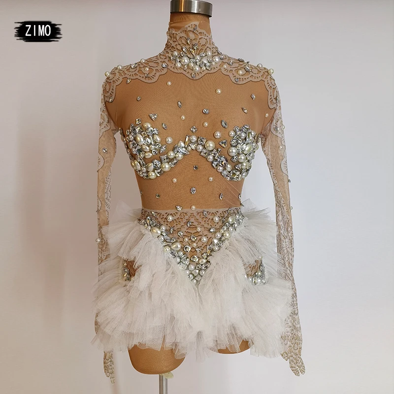 fashion white dress sexy crystal bodysuit dance pearl lace birthday party club drag queen performance DS stage leotard costume
fashion white dress sexy crystal bodysuit dance pearl lace birthday party club drag queen performance DS stage leotard costume