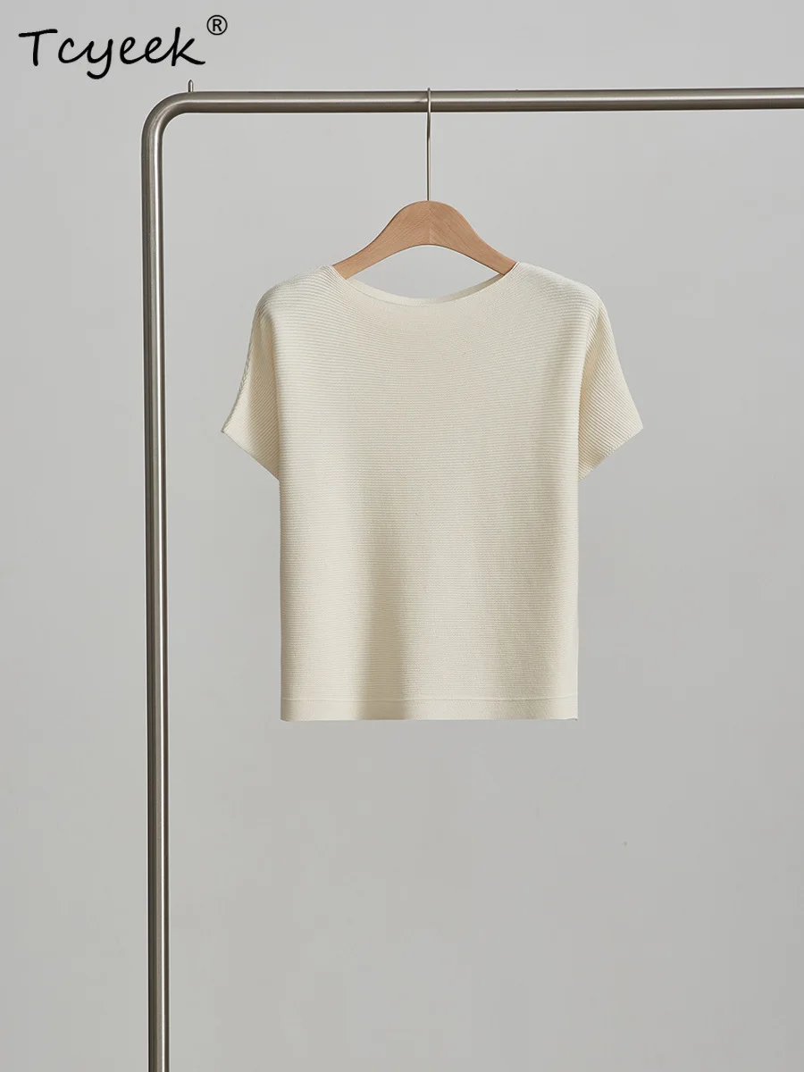 Tcyeek, 58%Mulberry Silk Elegant T-Shirt, Women Batwing Sleeve Solid, Retro Versatile Commute Top, 2024 Summer Autumn T46643QC
Tcyeek, 58%Mulberry Silk Elegant T-Shirt, Women Batwing Sleeve Solid, Retro Versatile Commute Top, 2024 Summer Autumn T46643QC