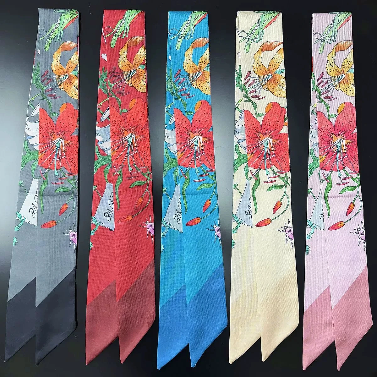 2026 Wholesale Imitation Silk Scarf Women Luxury Brand Scarf Bag Ribbons Fashion Flower Design Small Long Scarves 5pcs/lot
2026 Wholesale Imitation Silk Scarf Women Luxury Brand Scarf Bag Ribbons Fashion Flower Design Small Long Scarves 5pcs/lot