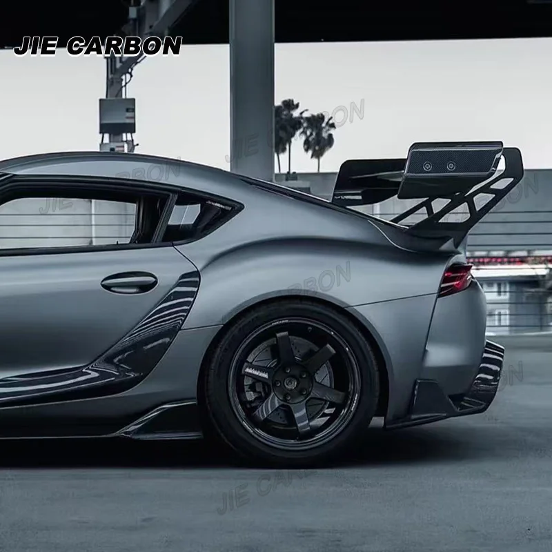 coupes: Genuine carbon fiber and fiberglass GT-style rear spoiler
coupes: Genuine carbon fiber and fiberglass GT-style rear spoiler