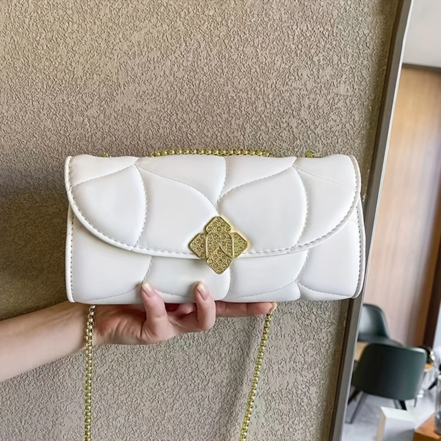 1pc, Elegant Women's Shoulder Bag, Faux Leather Clutch Purse With Chain Strap, Quilted Crossbody Evening Handbag
1pc, Elegant Women's Shoulder Bag, Faux Leather Clutch Purse With Chain Strap, Quilted Crossbody Evening Handbag