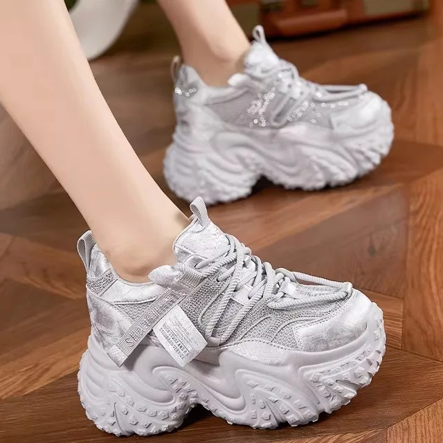 Fashionable Diamond Thick Bottomed Leather Dad Shoes Women's New Style Versatile Sports Shoes Breathable Mesh Inner
Fashionable Diamond Thick Bottomed Leather Dad Shoes Women's New Style Versatile Sports Shoes Breathable Mesh Inner