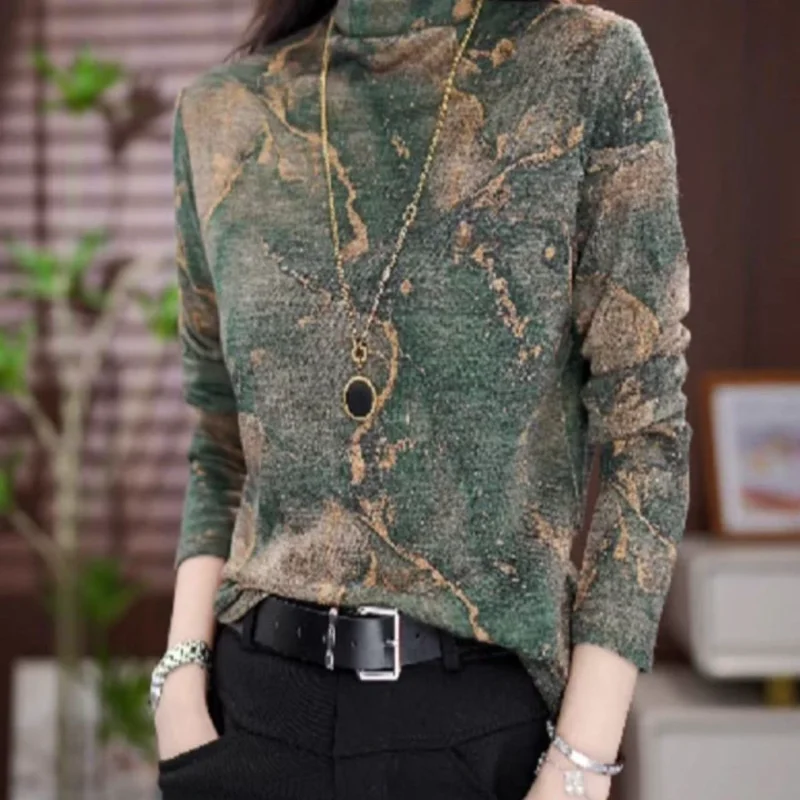 High Collar Autumn and Winter New Fashion T-shirt Warm Slimming Temperament Fashionable Bottoming Top
High Collar Autumn and Winter New Fashion T-shirt Warm Slimming Temperament Fashionable Bottoming Top