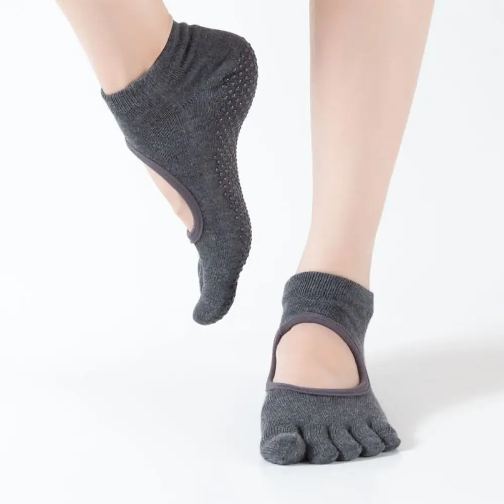 Polyester Cotton Yoga Dot Socks Non-slip Short Tube Glue Five-finger Socks Silicone Five Toe Yoga Split Toe Fitness Socks
Polyester Cotton Yoga Dot Socks Non-slip Short Tube Glue Five-finger Socks Silicone Five Toe Yoga Split Toe Fitness Socks