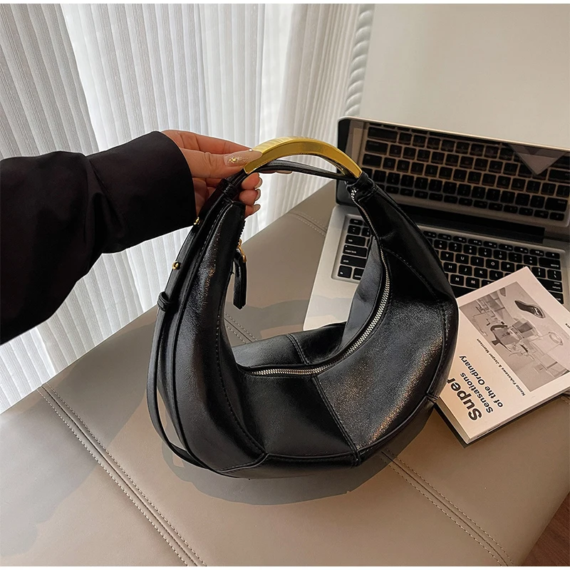 Classic Retro Crescent Shoulder Bag Luxury Curved Metal Handle Handbag Brand High-end Leather Stitching Underarm Bag Fashion Hot
Classic Retro Crescent Shoulder Bag Luxury Curved Metal Handle Handbag Brand High-end Leather Stitching Underarm Bag Fashion Hot